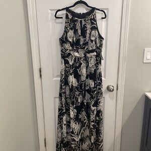 R&M Richards Black & White Halter Maxi Dress NWT Size 14